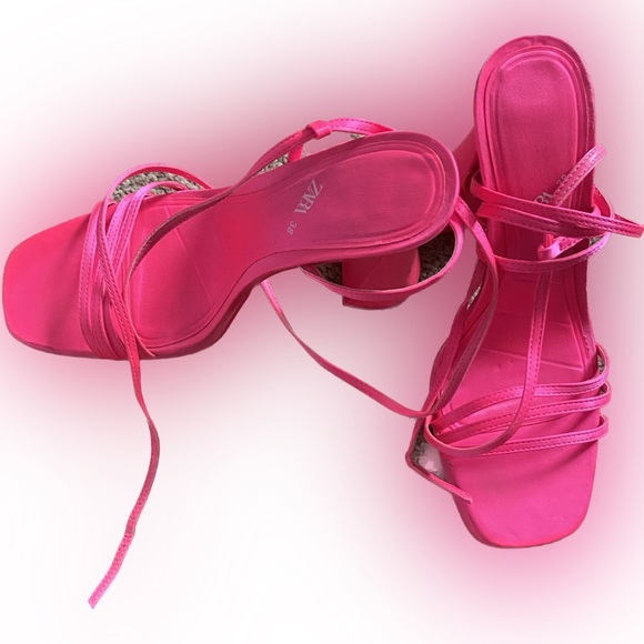 ZARA Platform Heels - Picture 3 of 4